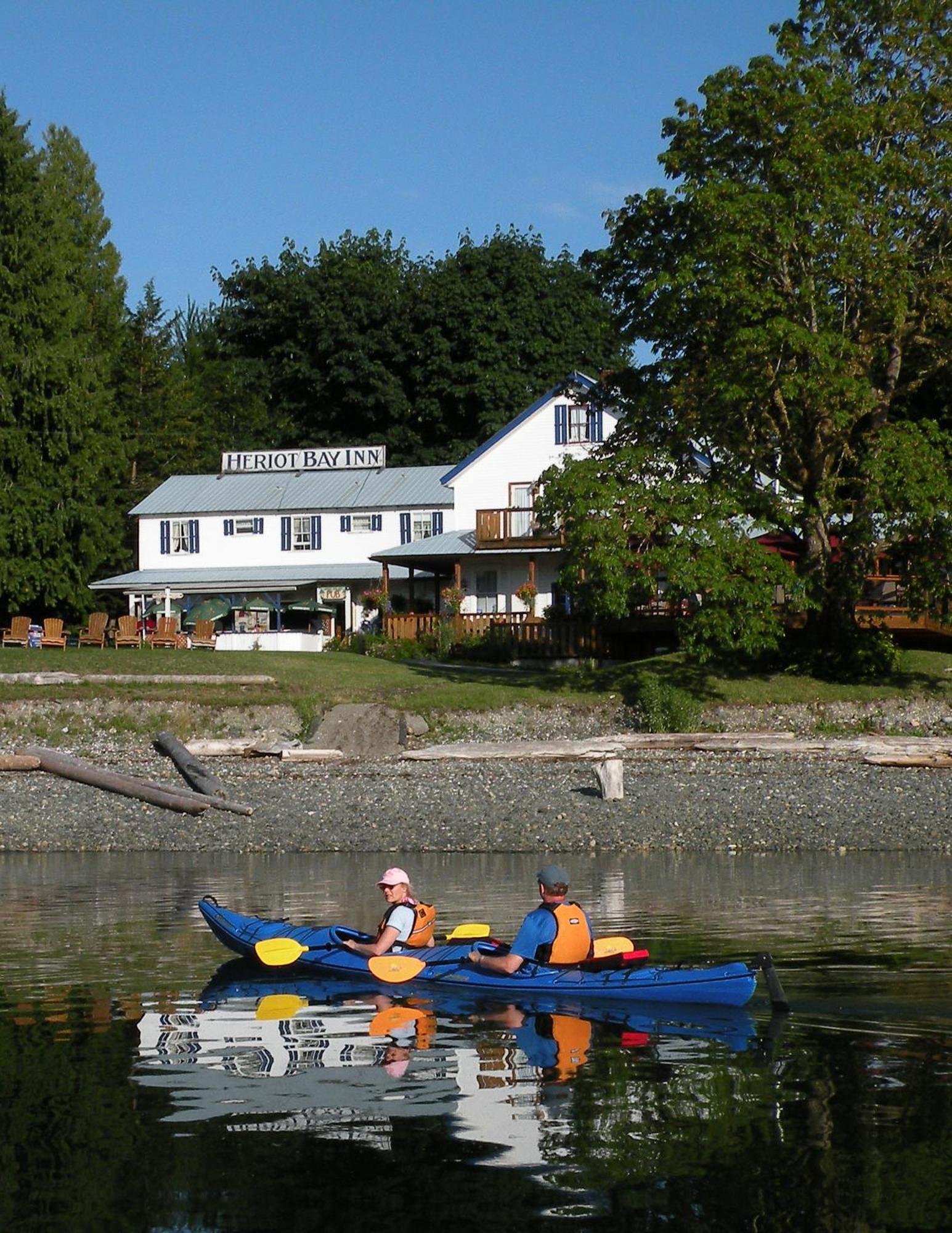 Heriot Bay Inn מראה חיצוני תמונה