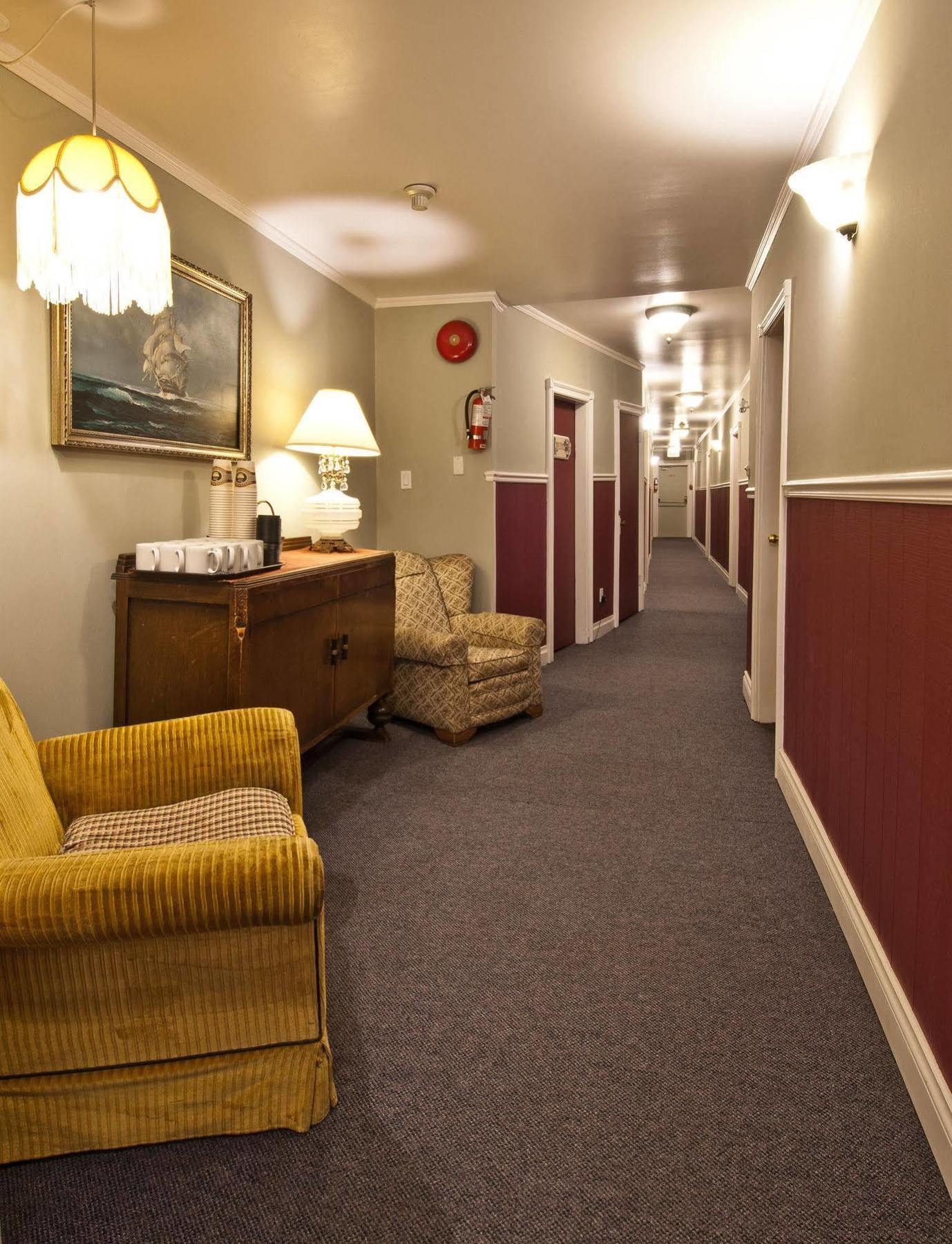 Heriot Bay Inn מראה חיצוני תמונה